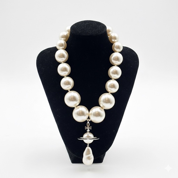 Vivienne Westwood Jewelry - Vivienne Westwood Giant Pearl Drop Necklace